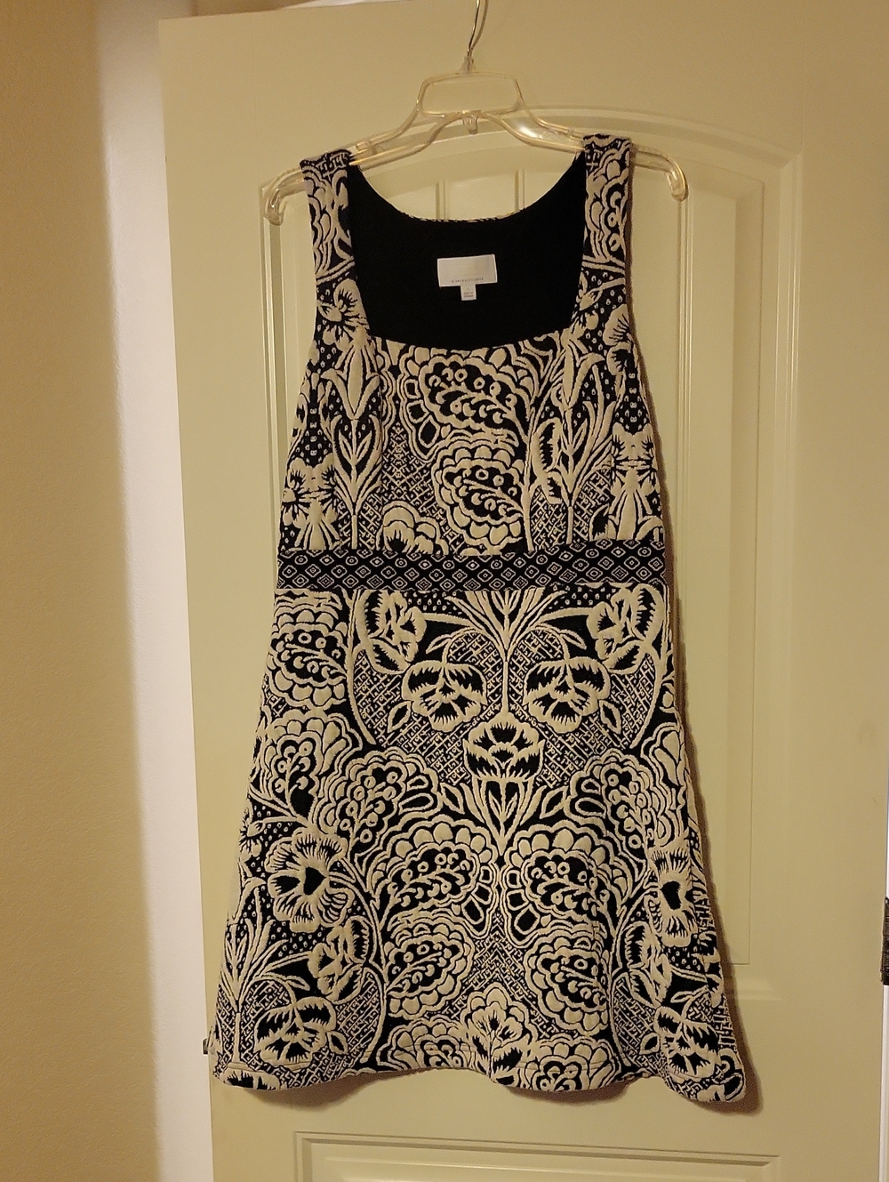 Anthropologie Black & Cream Sleeveless Printed Mini Dress. Sz L. Good Condition